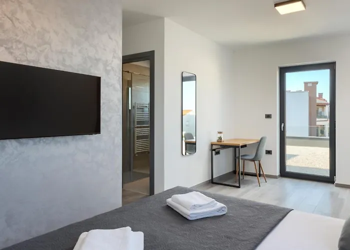 Villa Modern Nea With Outdoor Pool In Pula